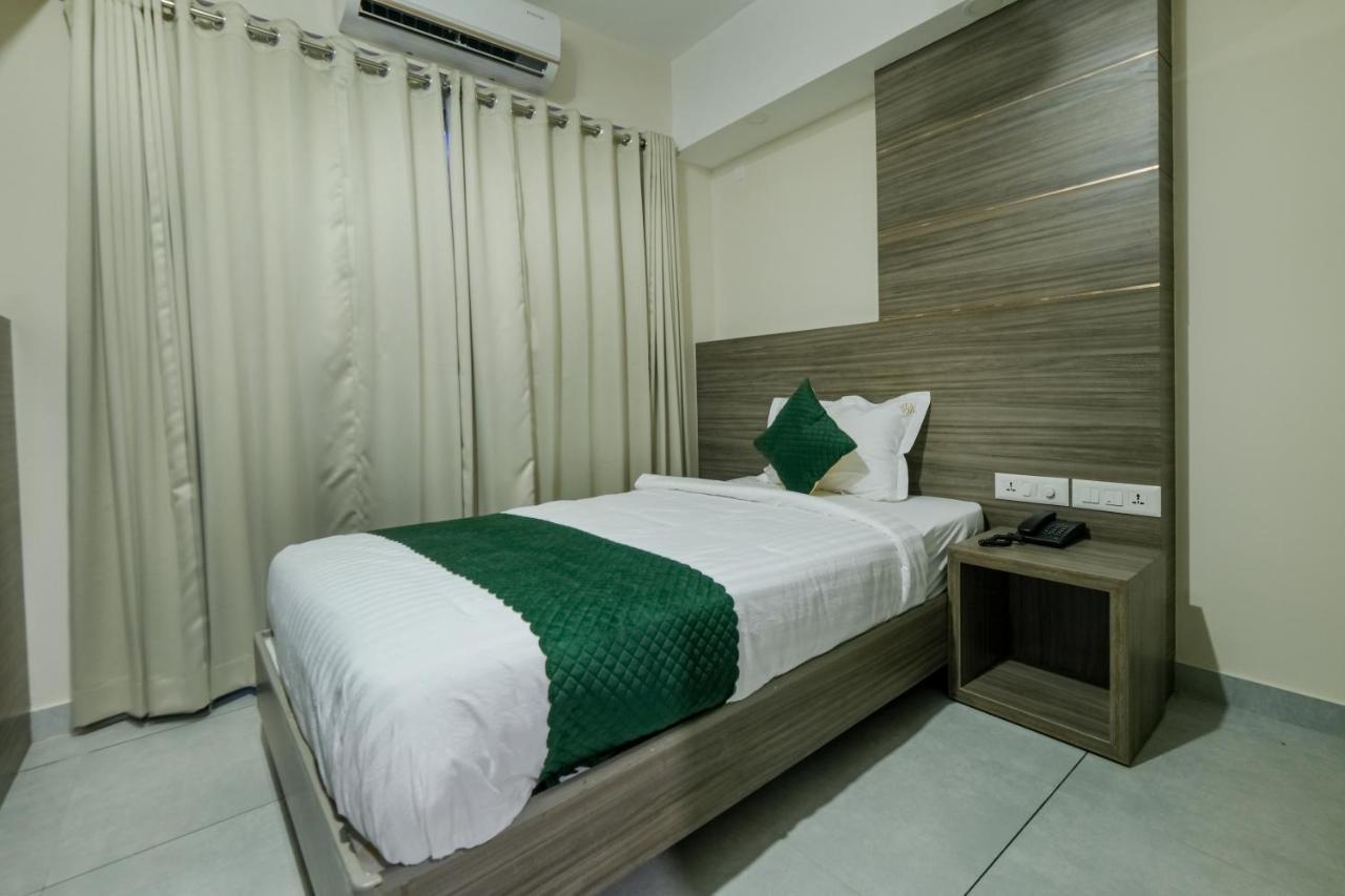 The Heartland Business Hotel, Trivandrum Thiruvananthapuram Exterior foto