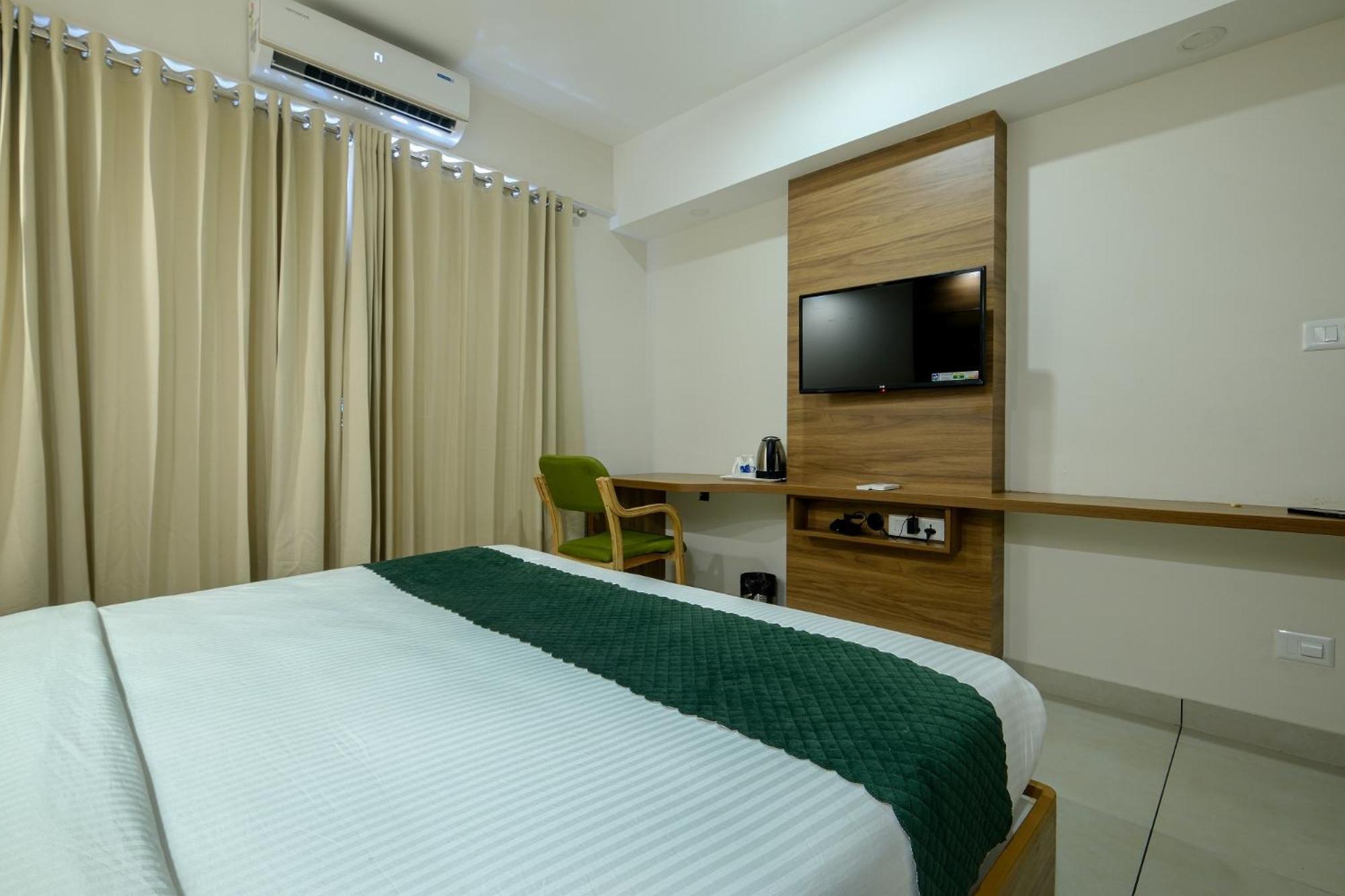 The Heartland Business Hotel, Trivandrum Thiruvananthapuram Exterior foto